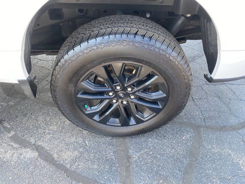 Used 2025 Ford F150 Lariat w/ FX4 Off-Road Package AWD/4WD image 13