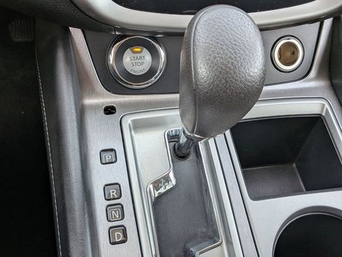 Used 2019 Nissan Murano S AWD/4WD image 18