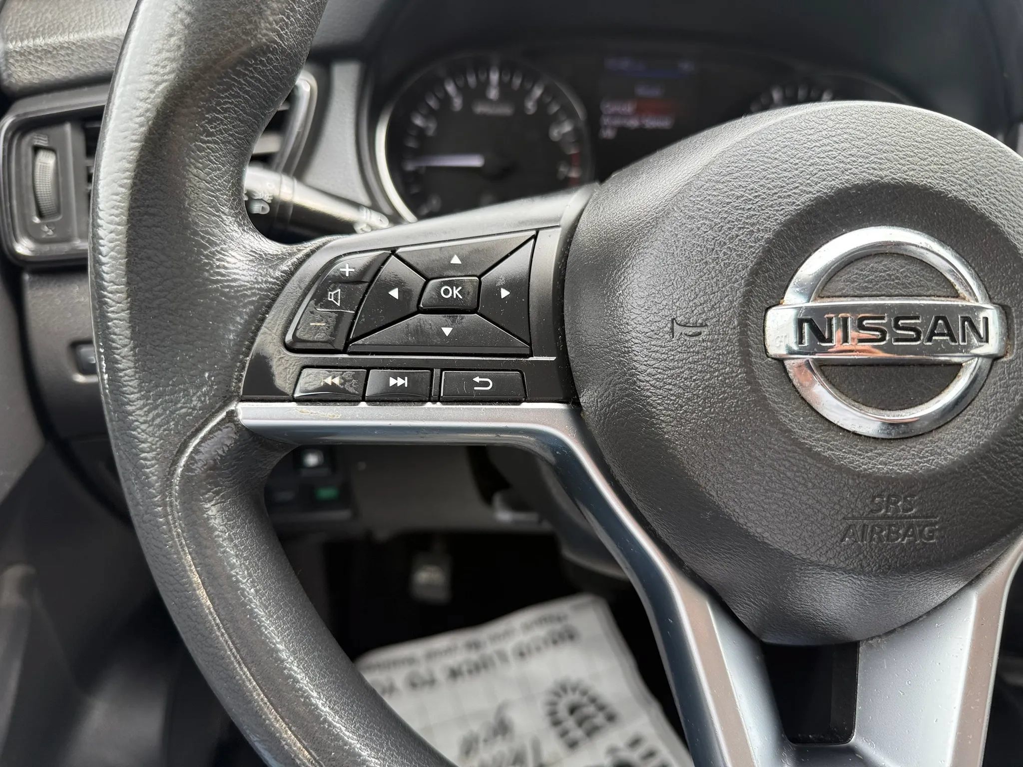 Used 2018 Nissan Rogue S AWD/4WD image 12