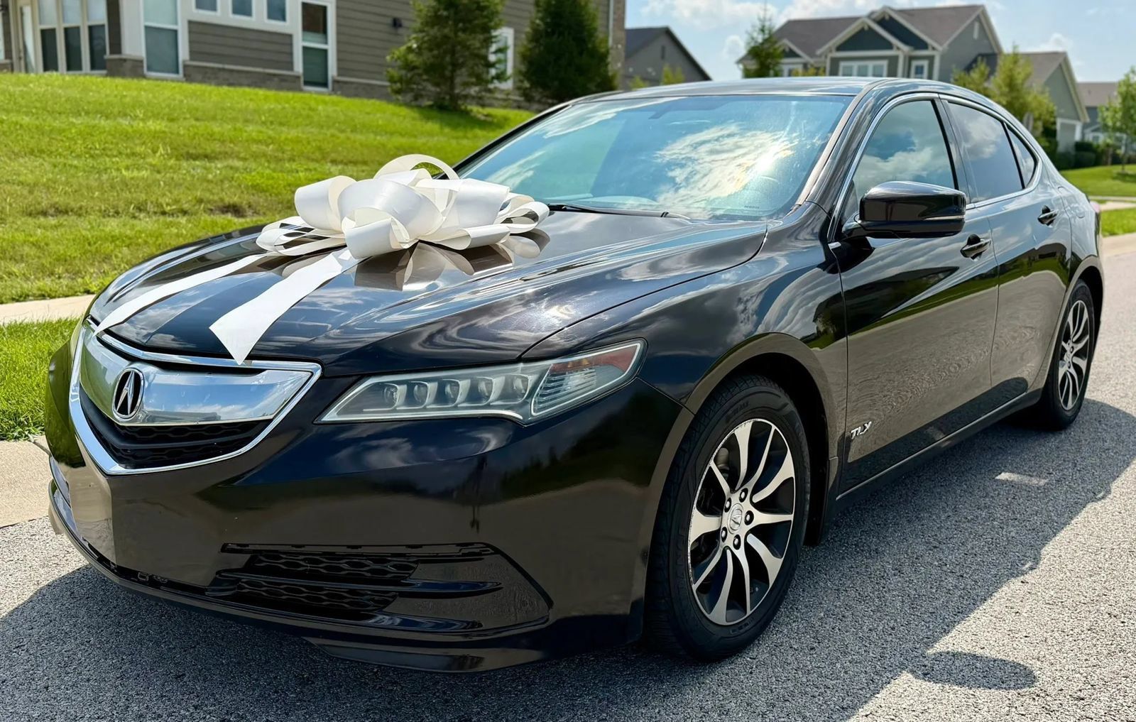 Used 2015 Acura TLX FWD image 1