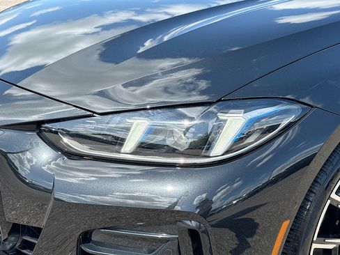 Used 2025 BMW M440i RWD image 9