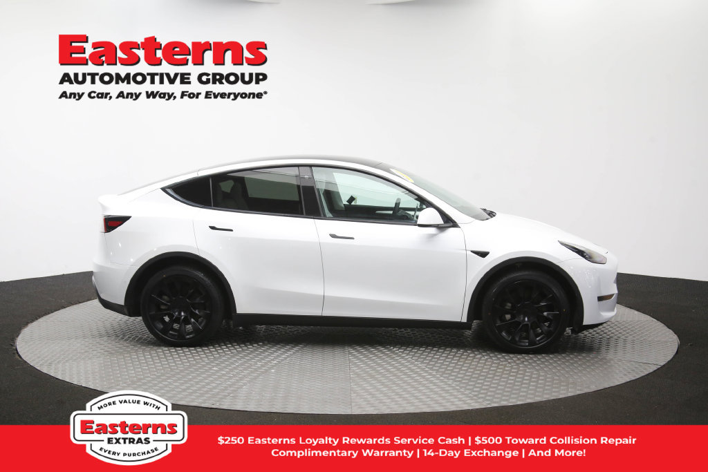 Used 2022 Tesla Model Y Long Range AWD/4WD image 42
