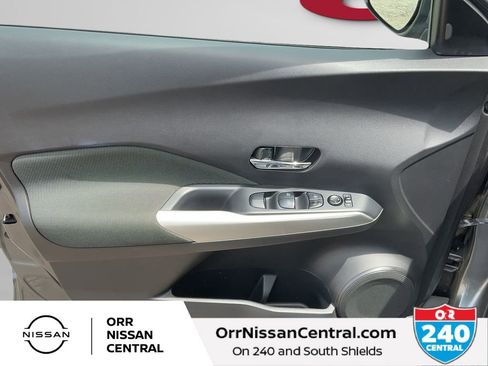 Used 2020 Nissan Kicks SV FWD image 16