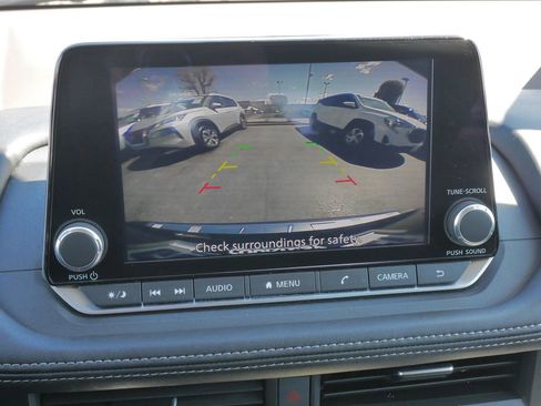 Used 2023 Nissan Rogue SV w/ SV Premium B Package image 35