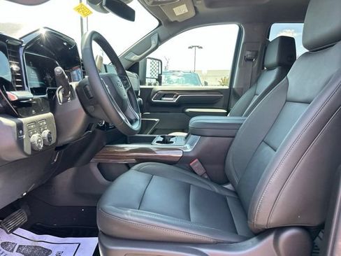 New 2026 Chevrolet Silverado 2500 LT AWD/4WD image 15