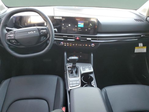New 2026 Kia Sportage SX FWD image 24