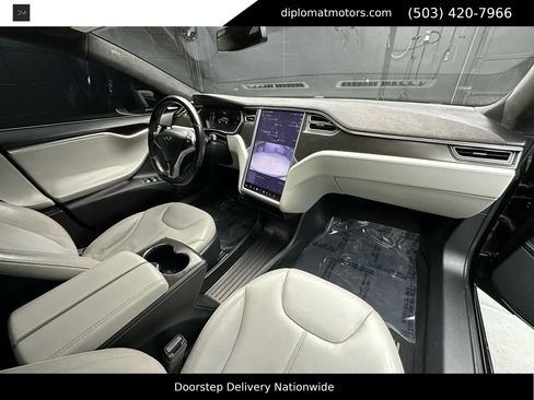 Used 2014 Tesla Model S P85 image 19