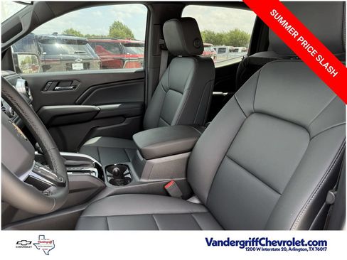 New 2026 Chevrolet Colorado LT w/ LT Convenience Package AWD/4WD image 18