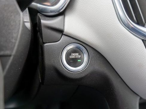 Used 2022 Chevrolet Equinox LS w/ LS Convenience Package AWD/4WD image 26