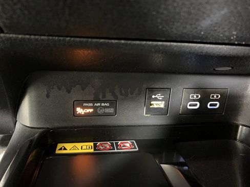 Used 2025 Toyota Camry LE image 15