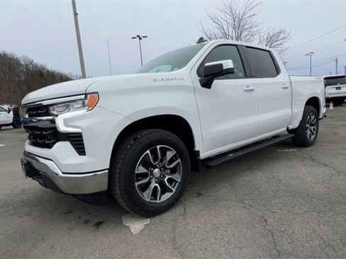 Used 2023 Chevrolet Silverado 1500 LT image 4