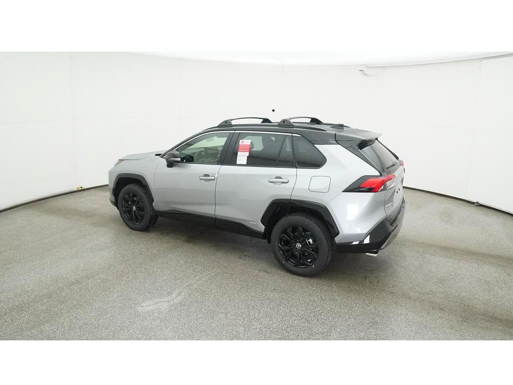 Used 2025 Toyota RAV4 XSE AWD/4WD image 6