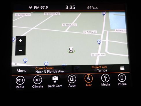 Used 2018 Jeep Grand Cherokee Altitude image 15