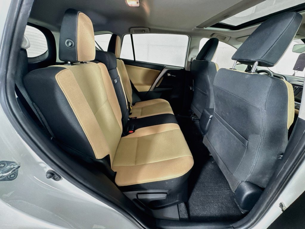 Used 2018 Toyota RAV4 XLE w/ Convenience Package AWD/4WD image 33