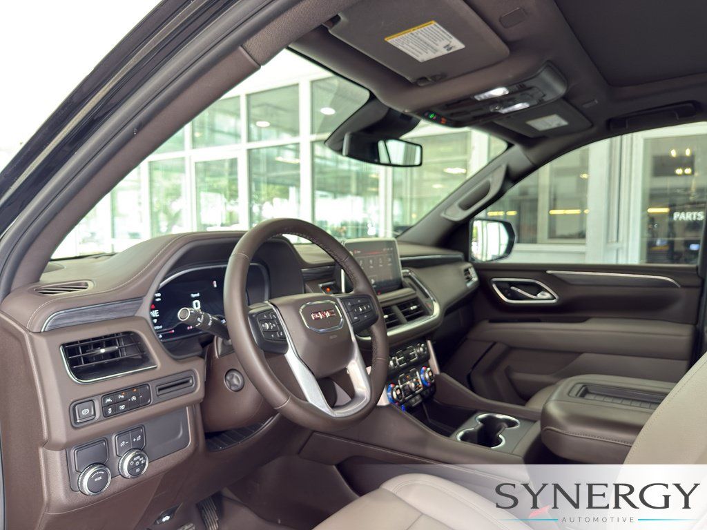 Used 2023 GMC Yukon SLT w/ SLT Premium Package RWD image 28