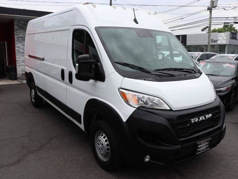 Used 2025 RAM ProMaster 2500 w/ Convenience Group FWD image 7