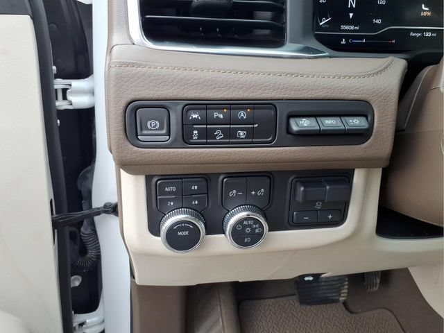 Used 2023 GMC Yukon XL Denali w/ Max Trailering Package AWD/4WD image 19