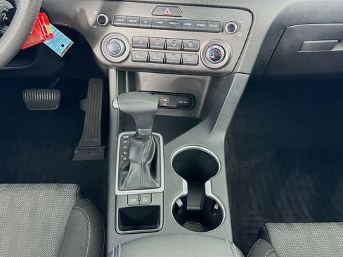 Used 2020 Kia Sportage LX image 35