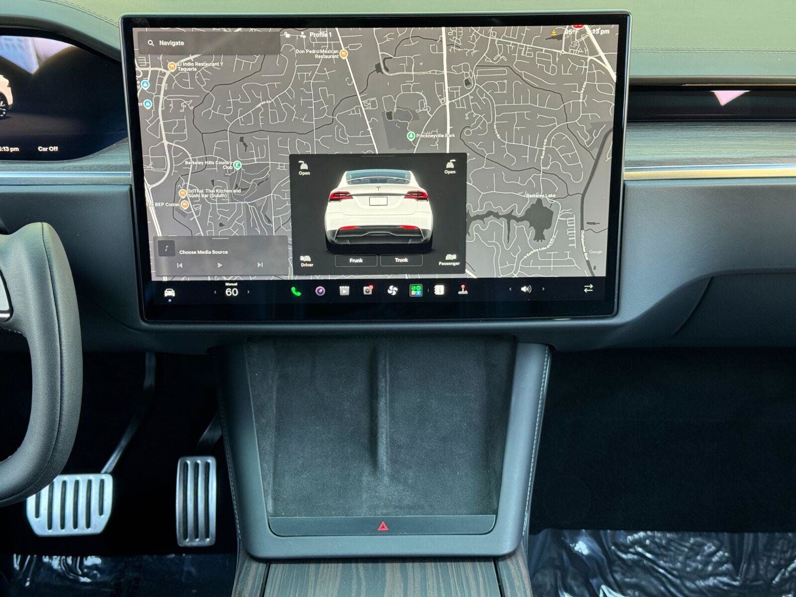 Used 2023 Tesla Model X AWD/4WD image 21