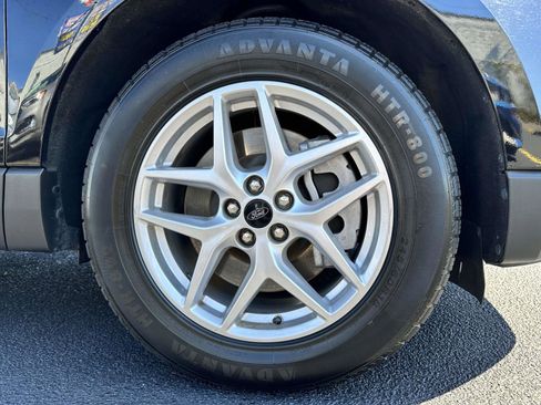 Used 2023 Ford Edge SEL image 7