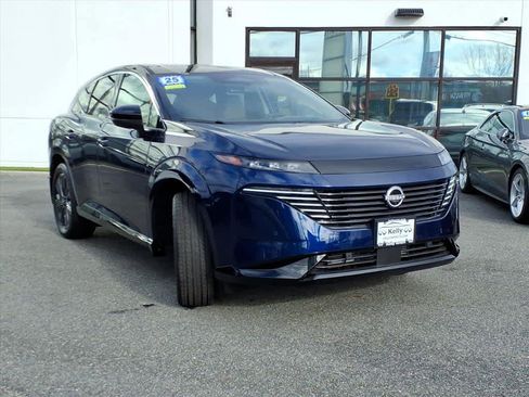 Used 2025 Nissan Murano Platinum w/ Cargo Package image 3