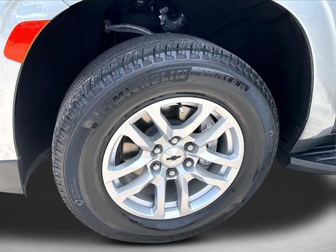 Used 2024 Chevrolet Tahoe LS RWD image 10