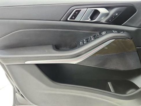 Used 2022 BMW X5 sDrive40i w/ M Sport Package image 35