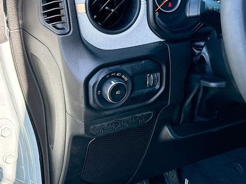 Used 2024 Jeep Wrangler Unlimited Sport AWD/4WD image 11