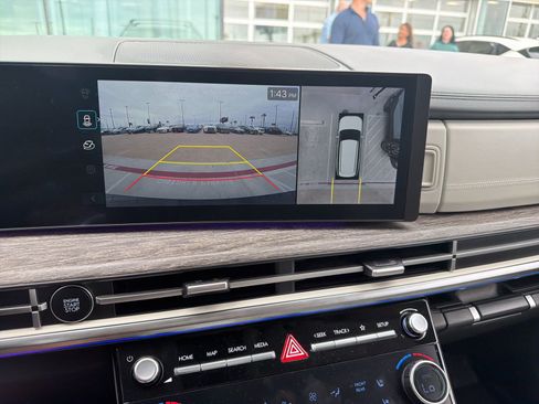 Used 2025 Hyundai Santa Fe Calligraphy image 12