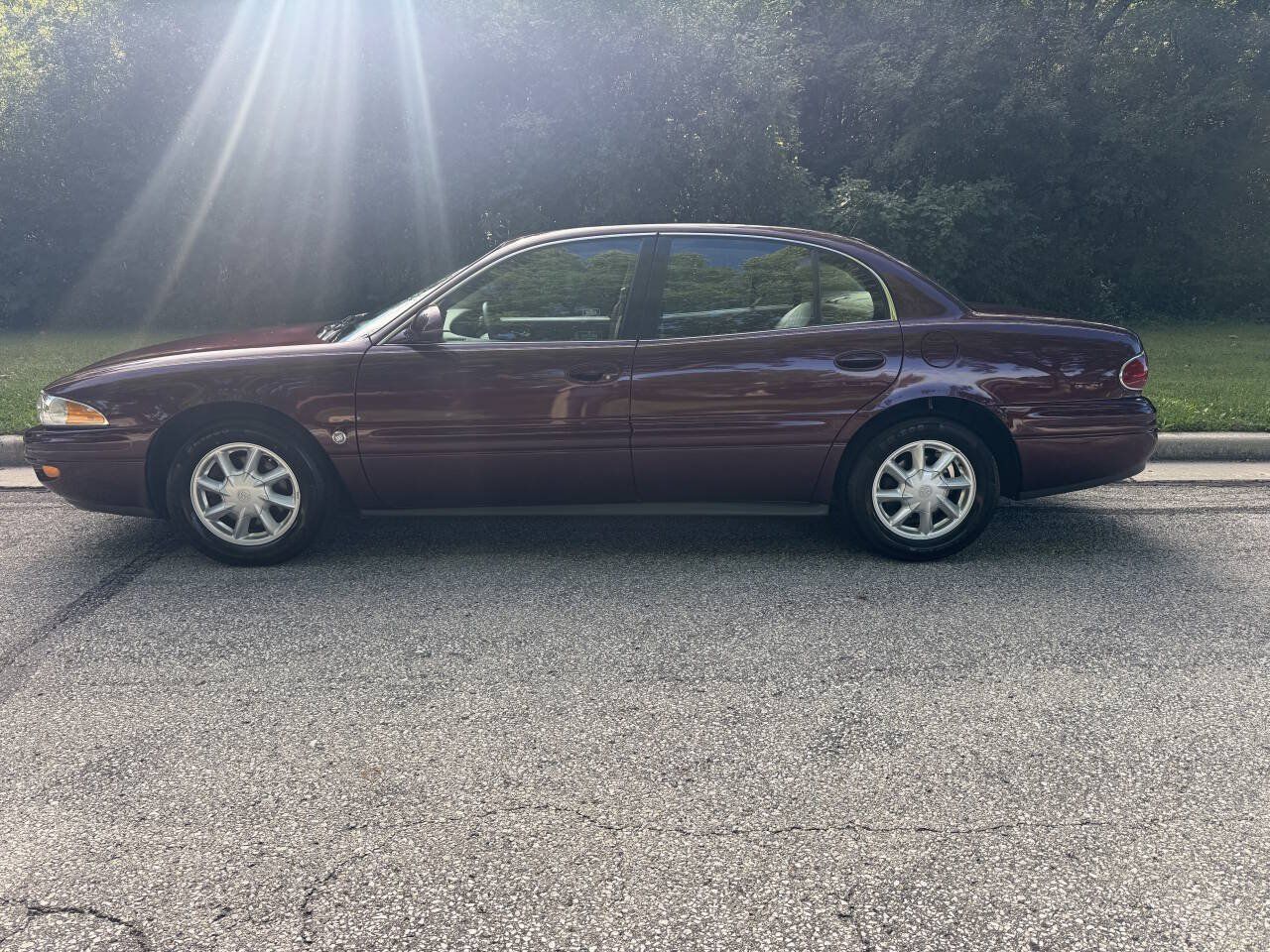 Used 2004 Buick Le Sabre Limited w/ Gran Touring Package FWD image 2