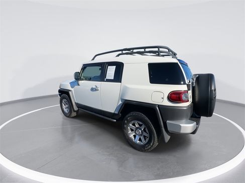 Used 2014 Toyota FJ Cruiser 4WD image 6