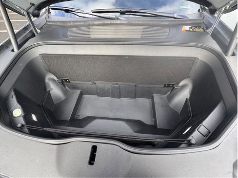 Used 2022 Rivian R1T Adventure image 28