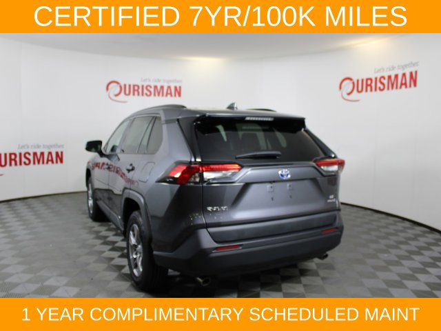 Used 2024 Toyota RAV4 LE AWD/4WD image 5