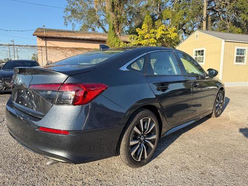 Used 2024 Honda Civic EX image 5