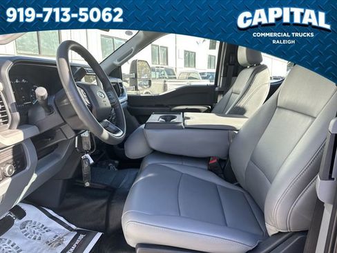 New 2026 Ford F250 XL w/ XL Chrome Package image 18