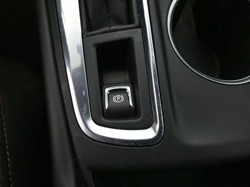 Used 2023 Chevrolet Equinox LT FWD image 28