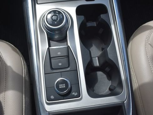 Used 2022 Ford Explorer Limited w/ Limited Technology Package AWD/4WD image 32