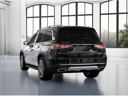 Used 2024 Mercedes-Benz GLS 450 4MATIC image 27
