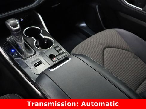 Certified 2023 Toyota Highlander LE image 17