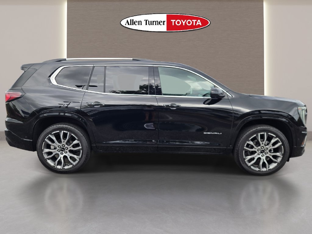 Used 2026 GMC Acadia Denali Ultimate w/ LPO, Floor Liner Package FWD image 6