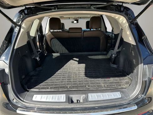 Used 2013 INFINITI JX35 AWD w/ Premium Pkg image 11