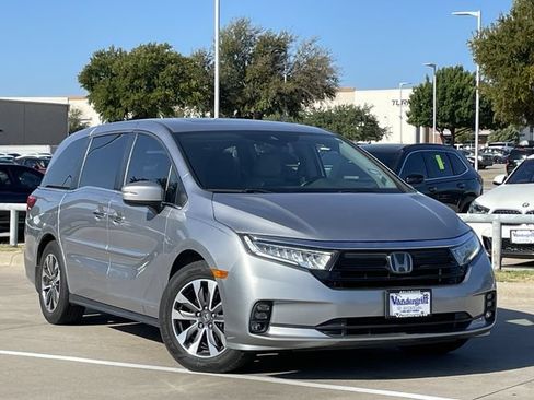 Used 2021 Honda Odyssey EX-L image 2