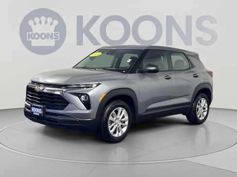 Used 2024 Chevrolet TrailBlazer LS AWD/4WD image 1