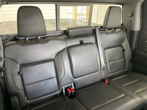 Used 2024 Chevrolet Silverado 1500 LTZ AWD/4WD image 17