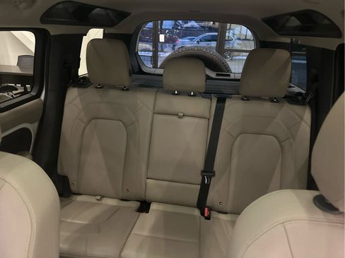 Used 2024 Land Rover Defender 110 S image 20