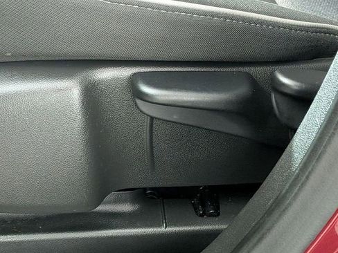 Used 2025 Chevrolet TrailBlazer LT FWD image 13