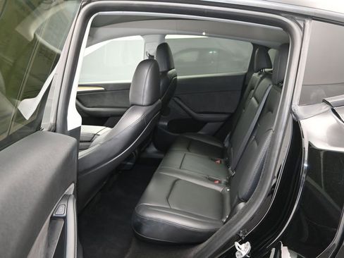 Used 2023 Tesla Model Y Long Range AWD/4WD image 15