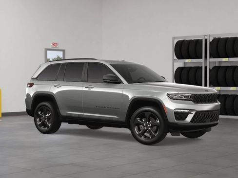 New 2025 Jeep Grand Cherokee Limited w/ Black Appearance Package image 7