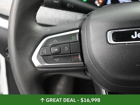 Used 2023 Jeep Compass Latitude image 39