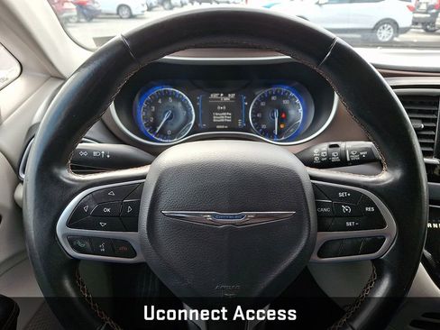 Used 2017 Chrysler Pacifica Touring-L image 23